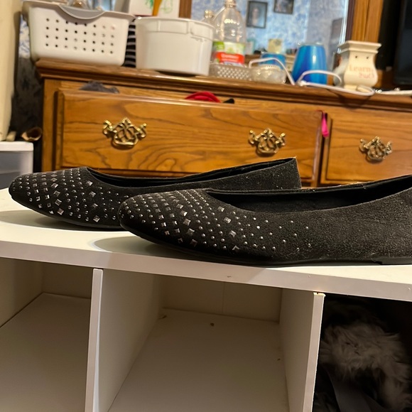 Black studded flats. - Picture 1 of 1